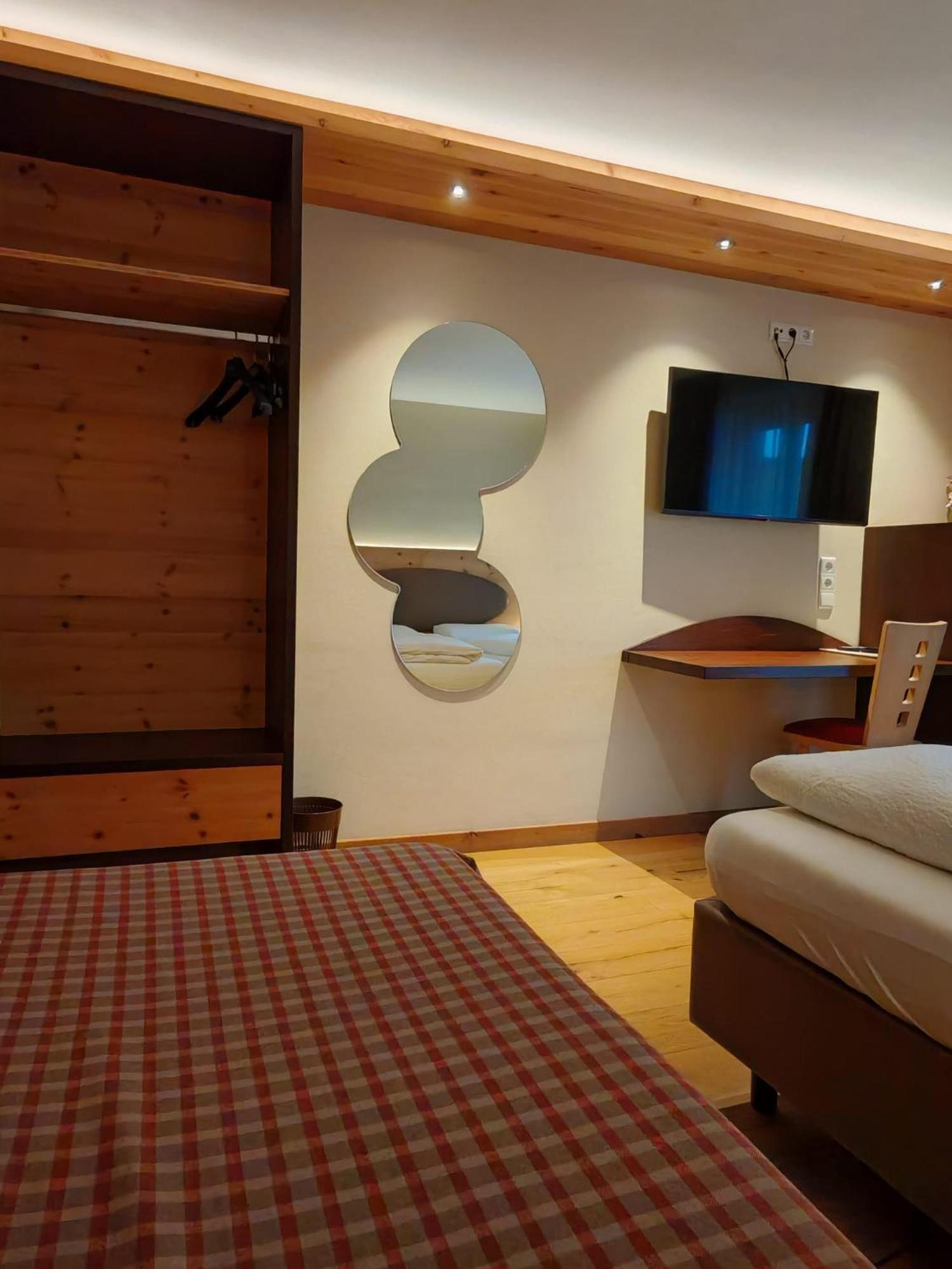 Hotel Alpenblick Sarentino Exterior photo