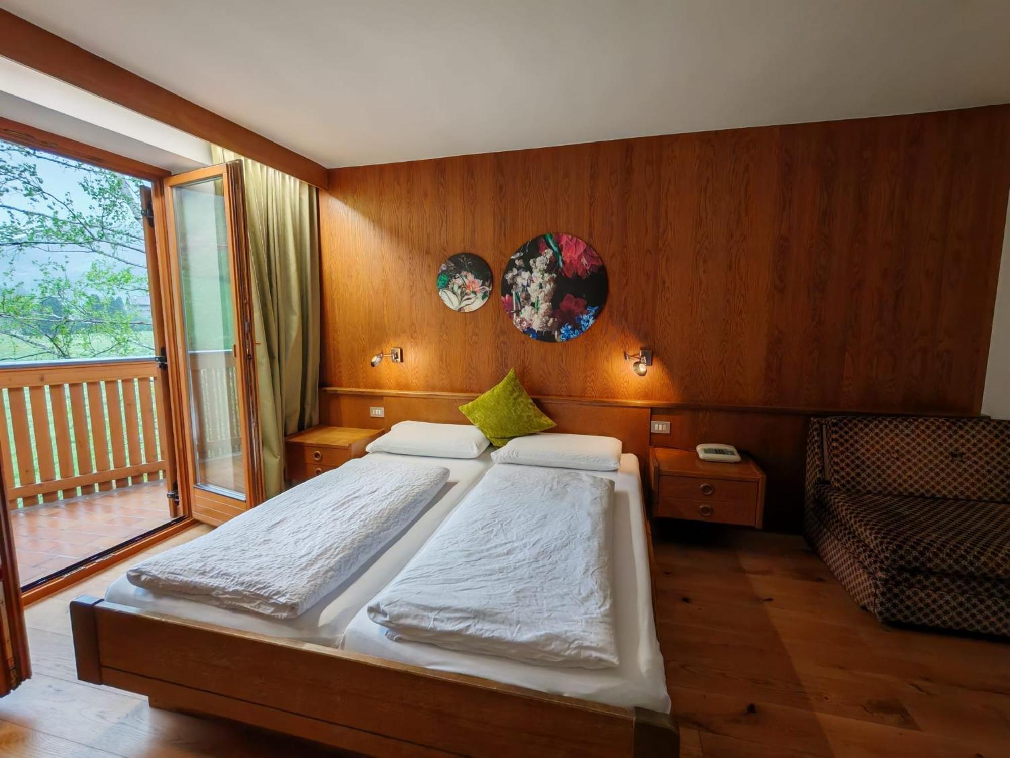 Hotel Alpenblick Sarentino Exterior photo