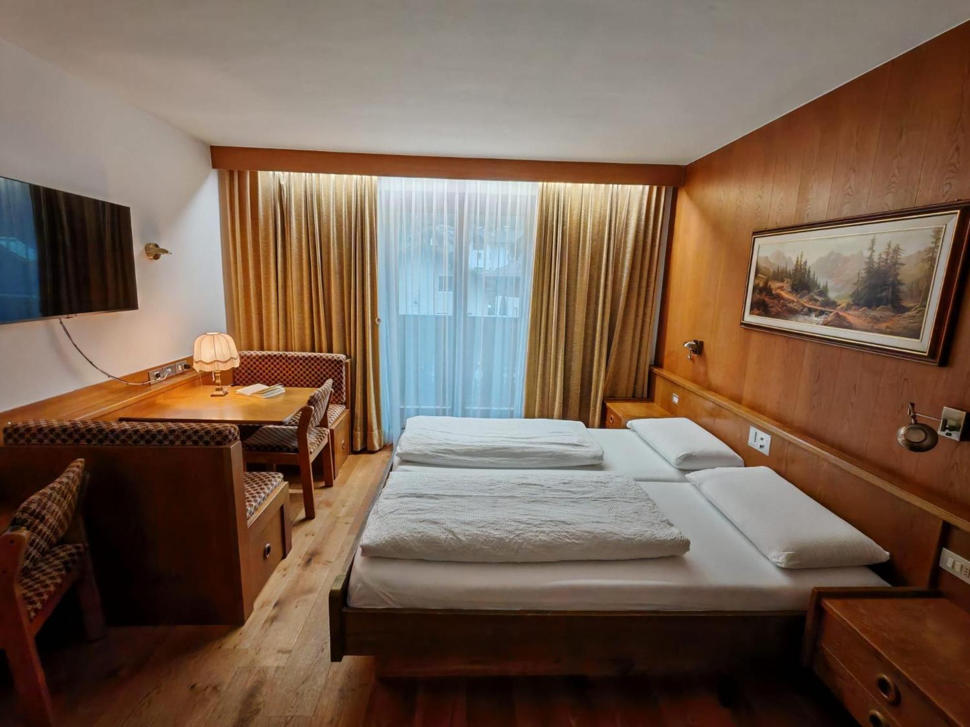 Hotel Alpenblick Sarentino Exterior photo